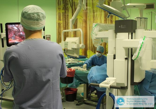 Szpital Wojewódzki w Gorzowie: Robot da Vinci w akcji na sali operacyjnej. Kto był pacjentem?