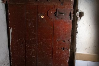 Więzienne inskrypcje z czasów stalinowskich