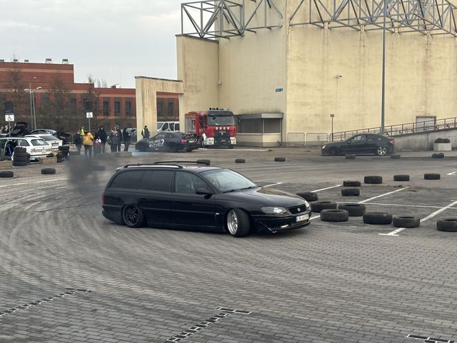 Finał WOŚP w Olsztynie. Występy artystyczne w Kortosferze i driftowanie na parkingu UWM [ZDJĘCIA]