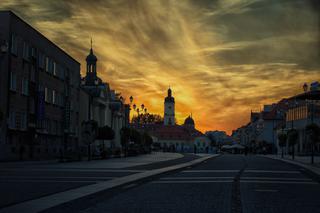 Bajeczne niebo nad Rynkiem Kościuszki [ZDJĘCIE DNIA]