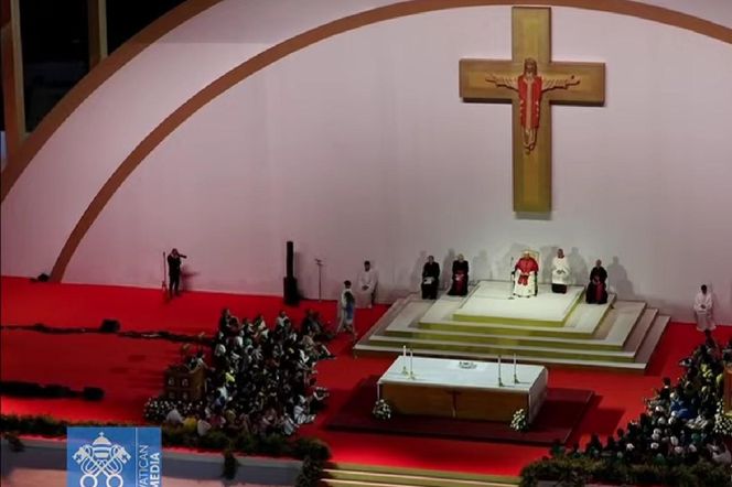 Papież do młodych na Tor Vergata o decyzjach, które nadają życiu sens