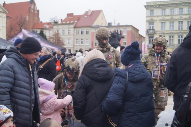 WOŚP 2024 w Bydgoszczy. Tłumy w centrum miasta