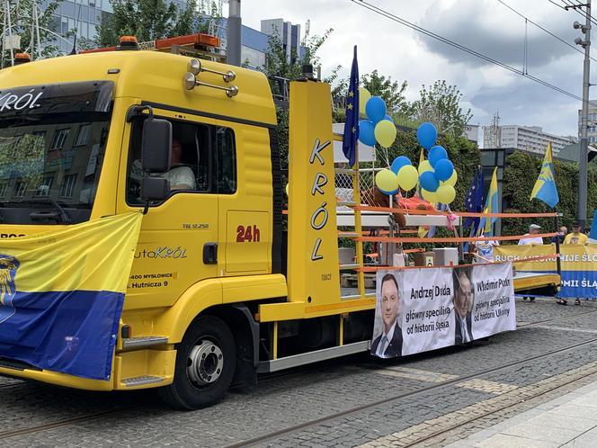 Marsz Autonomii Śląska przeszedł ulicami Katowic. "Hajmatu nie oddomy"