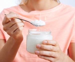 Naturalny domowy antyperspirant. Połącz 2 składniki, a nie kupisz już więcej drogeryjnych