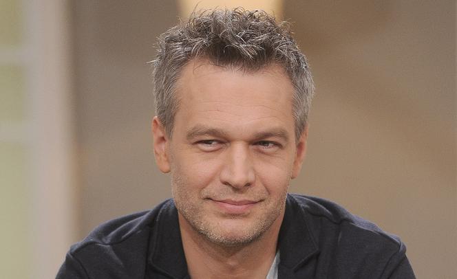 Na dobre i na złe. Michał Żebrowski sam łowi rybę na Wigilię