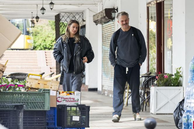 Grzegorz Damięcki i Magdalena Schejbal na spacerze