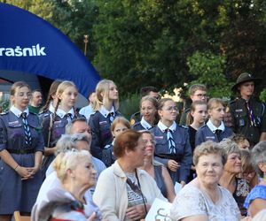 Wspólnie zaśpiewają ku czci Powstańców. Kraśniczanie kultywują tradycję