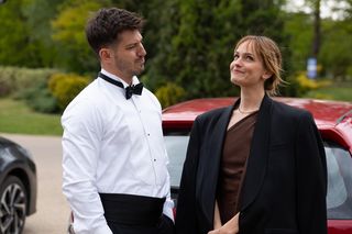 Barwy szczęścia, odcinek 3245: Justin i Ola przeżyją namiętne chwile, ale ich szczęście szybko się skończy! Wyląduje w szpitalu - ZDJĘCIA