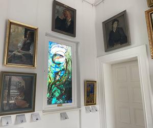 Pałac w Rogalinie zachwyca turystów. Znajduje się 20 kilometrów od Poznania 