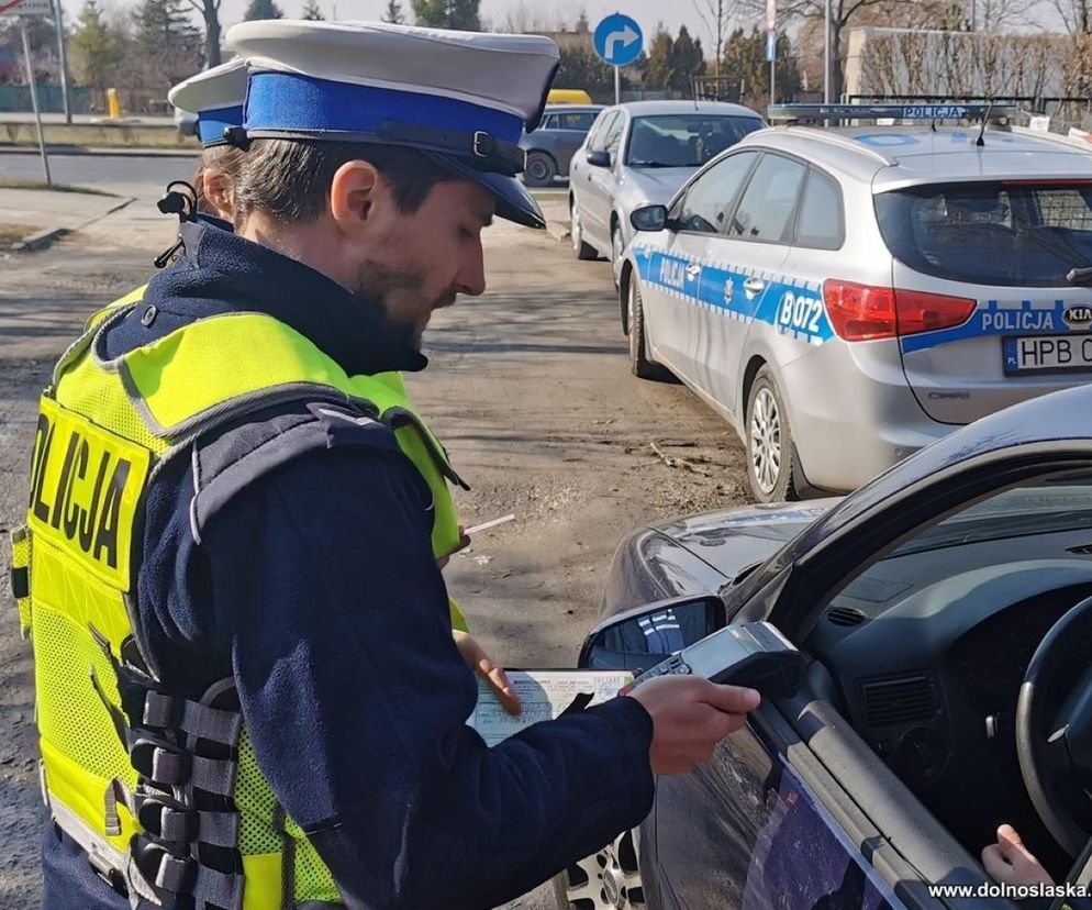 Złamał sądowy zakaz prowadzenia pojazdów. Teraz trafi do więzienia