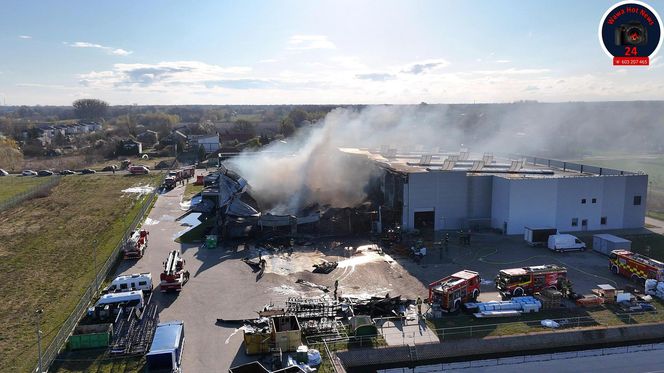 Pożar hali w Natolinie