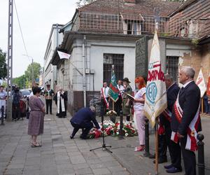 Obchody 68. rocznicy Poznańskiego Czerwca 1956 pod pomnikiem przy ZNTK