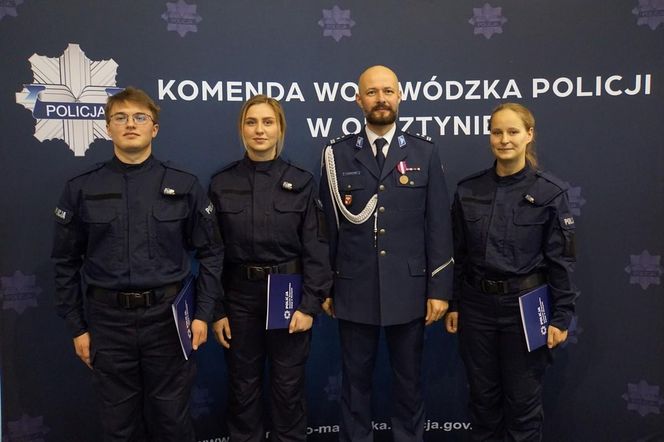 Nowi policjanci wypowiedzieli słowa przysięgi. Na Warmii i Mazurach rekrutacja wciąż trwa [ZDJĘCIA]