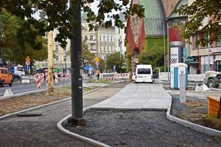 Plac Zwycięstwa październik 2023