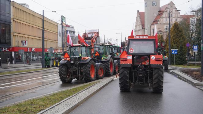 Protest rolników w Olsztynie 21 lutego. Co dzieje się w centrum?