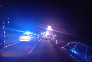 Sompolno. Zderzenie porsche z motorowerem! Dwie osoby nie żyją