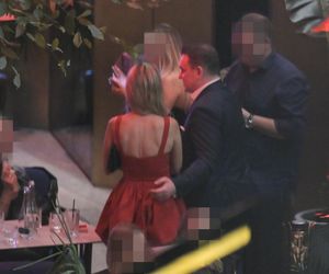 Joanna Krupa w objęciach Dominika Tarczyńskiego.