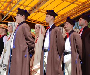Piknik patriotyczny i koncert „Polskie Tańce Narodowe i Regionalne” na pl. Litewskim w Lublinie