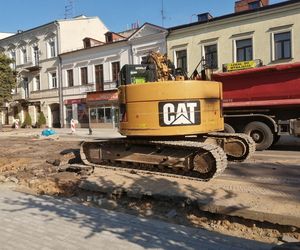 Remont ul. Piłsudskiego w Siedlcach, natrafiono na ciekawe znalezisko