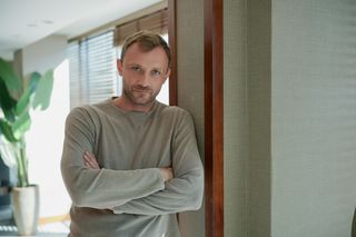 Gwiazdor Ślepnąc od świateł w Przyjaciółkach!