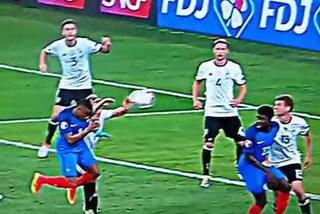 Euro 2016: Bastian Schweinsteiger zagrał ręką?! Tragiczny REKORD Niemca [WIDEO]