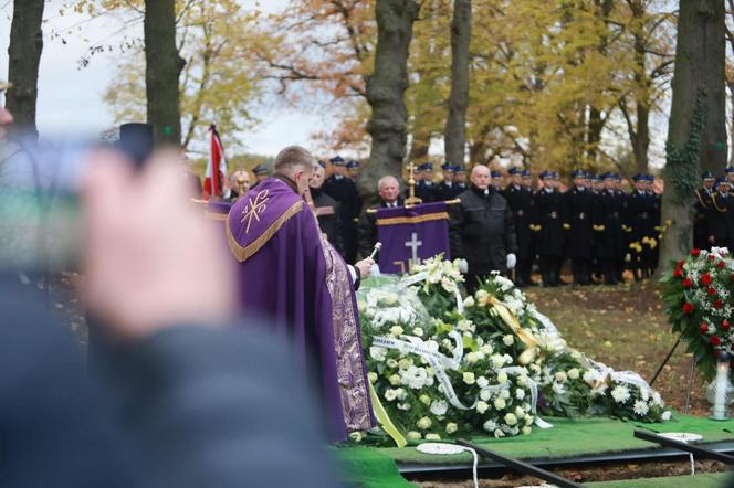 Przejmujący pogrzeb strażaka, który zginął podczas obławy na Grzegorza Borysa