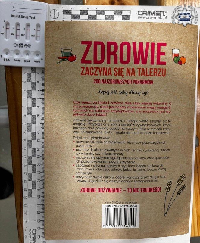 Strzelce Opolskie: Tak kobieta chciała przemycić narkotyki dla syna