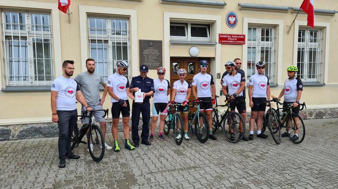 Policyjny rajd kolarski zawitał do Nowego Miasta Lubawskiego