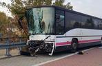 Wypadek w Katowicach. Autobus zderzył się z samochodem osobowym