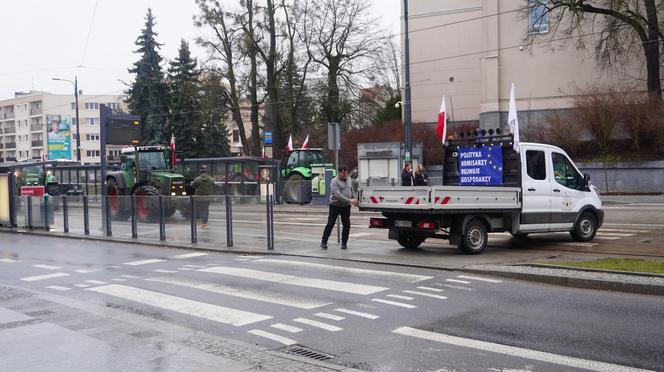 Protest rolników w Olsztynie 21 lutego. Co dzieje się w centrum?