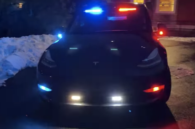 Tesla Model Y w Policji
