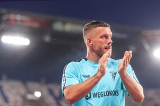 Lukas Podolski wspomina Beckenbauera. Usłyszał od niego niezwykle ważną radę, poruszające słowa!