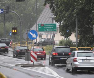 Utrudnienia w ruchu na wjeździe do Zakopanego. Przed wjazdem do miasta powstają nowe ronda