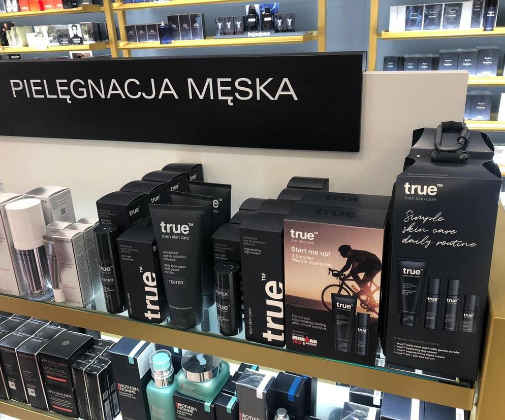 Kosmetyki true™ men skin care dostępne w sieci perfumerii Douglas