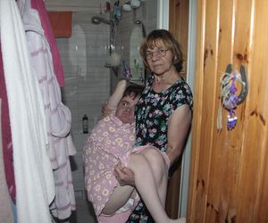 Siedlce. Kupmy Karolinie podnośnik do kąpieli 