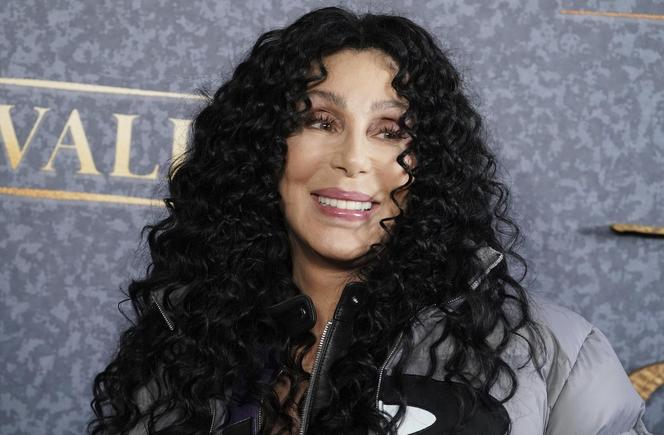 Tak 77-letnia Cher poznała 40 lat młodszego kochanka! "Zakochałam się, bo ma zęby z diamentów!"