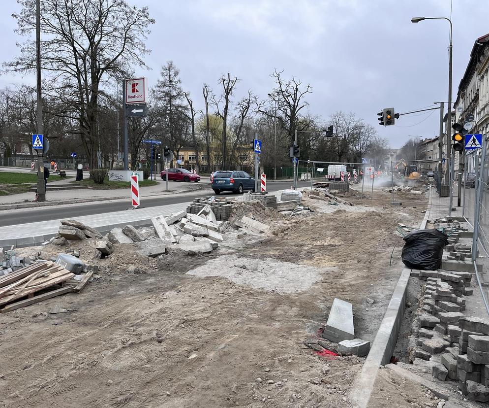 Tak wygląda remont ulicy Konsynierów Gdyńskich w Gorzowie. Kiedy droga będzie gotowa?