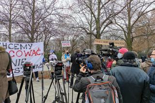 PROTEST HOTELARZY 1.03.2021 - domagają się natychmiastowego otwarcia ich branży!