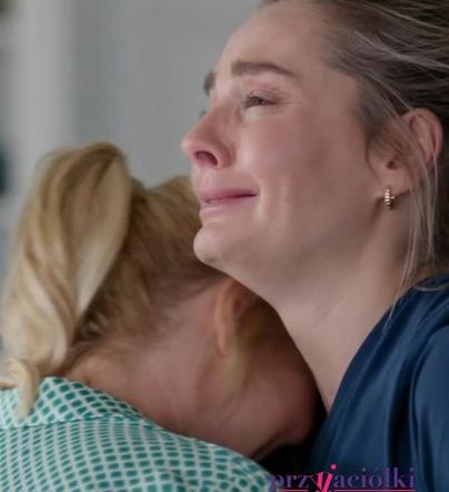  Przyjaciółki 22 sezon odc. 256. Inga (Małgorzata Socha) Anka (Magdalena Stużyńska)