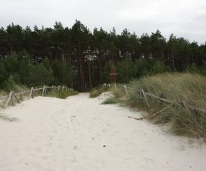 Ta wieś nad polskim morzem to oaza spokoju, otoczona naturą. Koniecznie przyjedź tu latem!