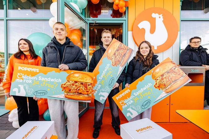 Czekali na to nawet 10 godzin! Szaleństwo na otwarciu Popeyes w Częstochowie