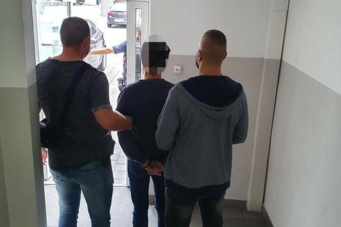 Chciał przejechać policjanta - trafił do aresztu