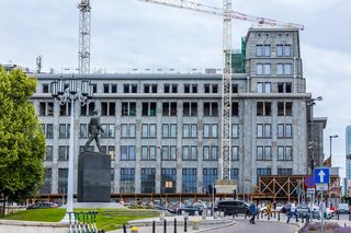 Gmach Banku Gospodarstwa Krajowego w Warszawie w trakcie remontu