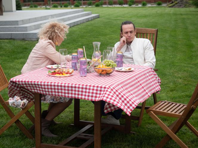 Na wspólnej, odcinek 3325: Beata (Katarzyna Ptasińska), Emil (Piotr Ligienza)