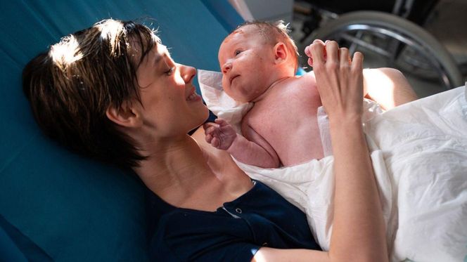 	Na dobre i na złe odc. 958. Blanka (Pola Gonciarz), córka Nina (Michalina Grot)