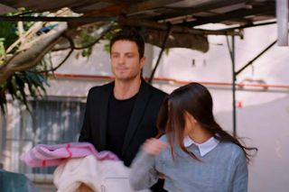 Miłość i nadzieja, odcinek 302. Ege, Zeynep