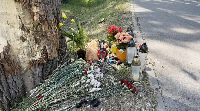 Trzech mężczyzn spłonęło żywcem. Tak wygląda miejsce tragedii. Poruszający gest dla zmarłych