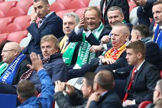 QUIZ. Ukochane kluby polskich polityków. Nawrocki i Tusk to banał. Zgadniecie wszystkich?