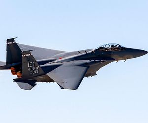 Samoloty  F-15, F/A 18