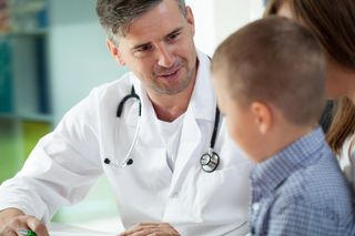 Te objawy chorobowe pediatra obserwuje u dzieci najczęściej. Nie lekceważ punktu nr 3
